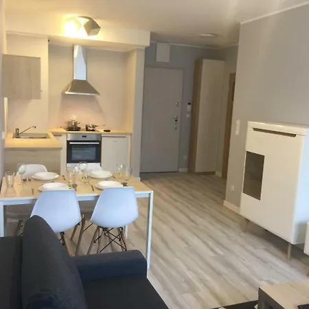 Appartement Grochcamp Batorego 29 *